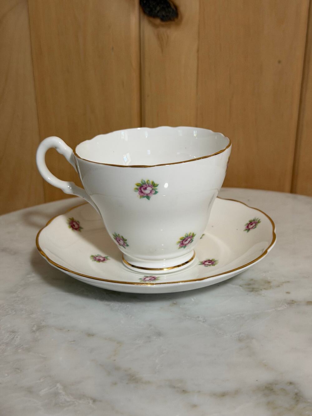 Vintage Grosvenor English Bone China Pink Rose Bud Tea Cup & Saucer